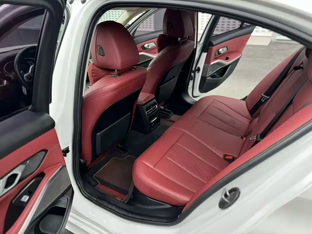 BMW 3 Series 2022