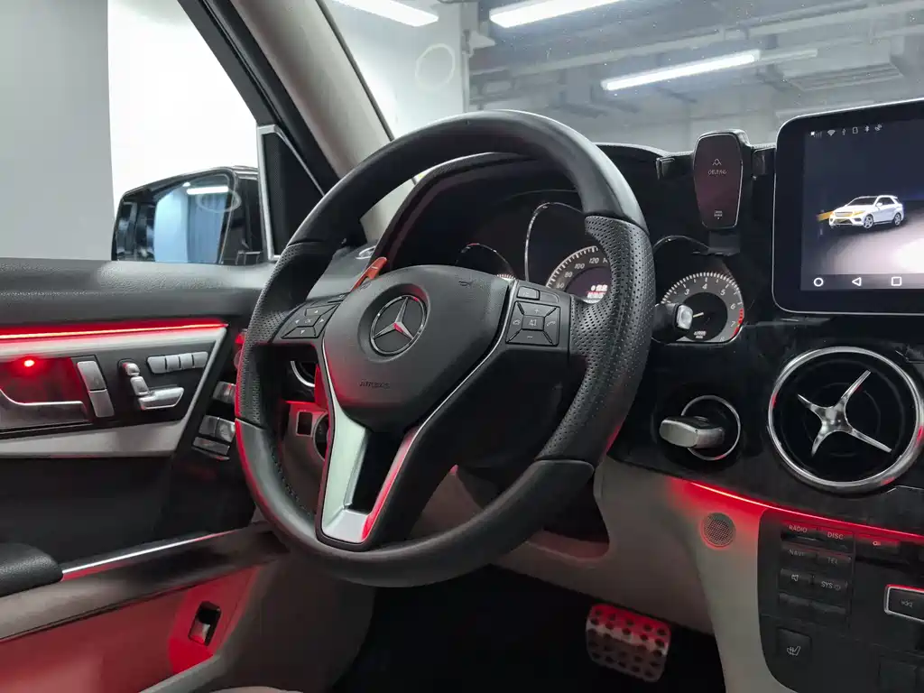 Mercedes-Benz GLK-Class 2013 — фото 9