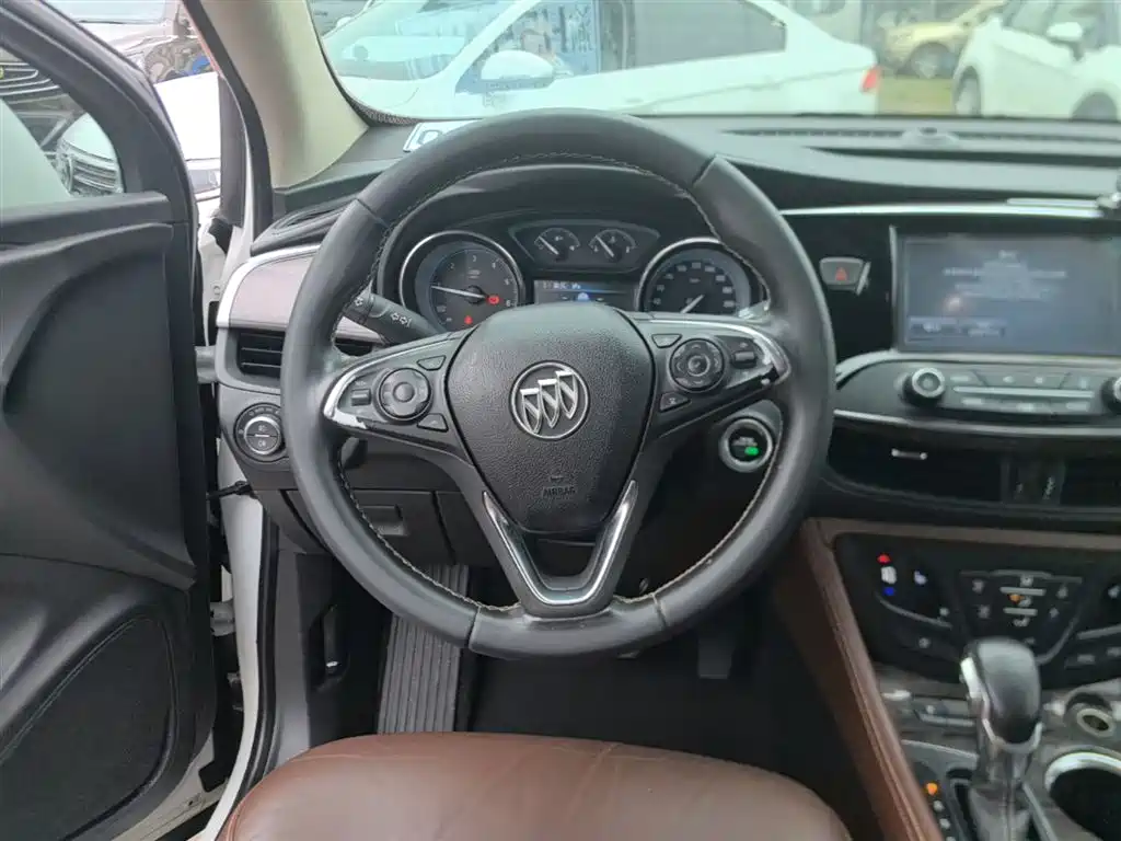 Buick Envision Plus 2016 — фото 11