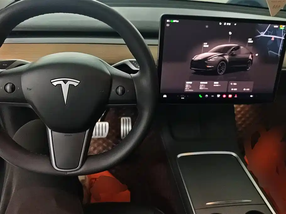 Tesla Model Y 2026 — фото 12