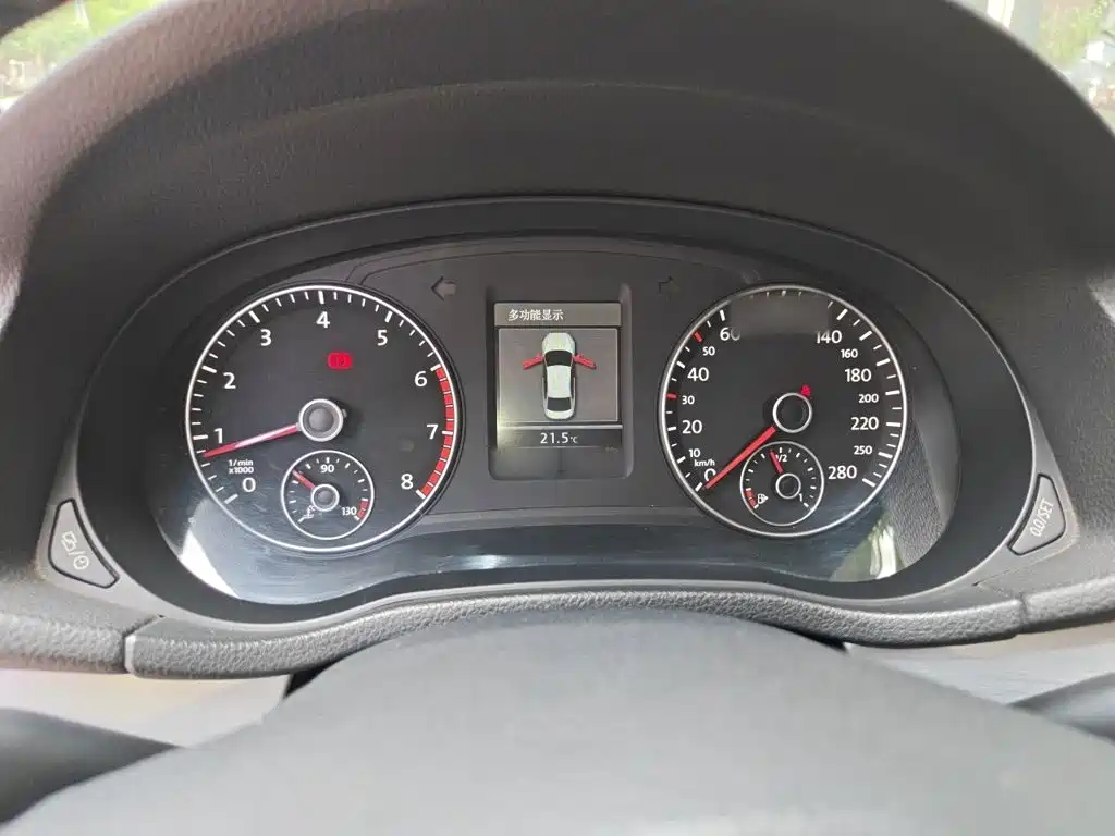 Volkswagen Passat 2015 — фото 4