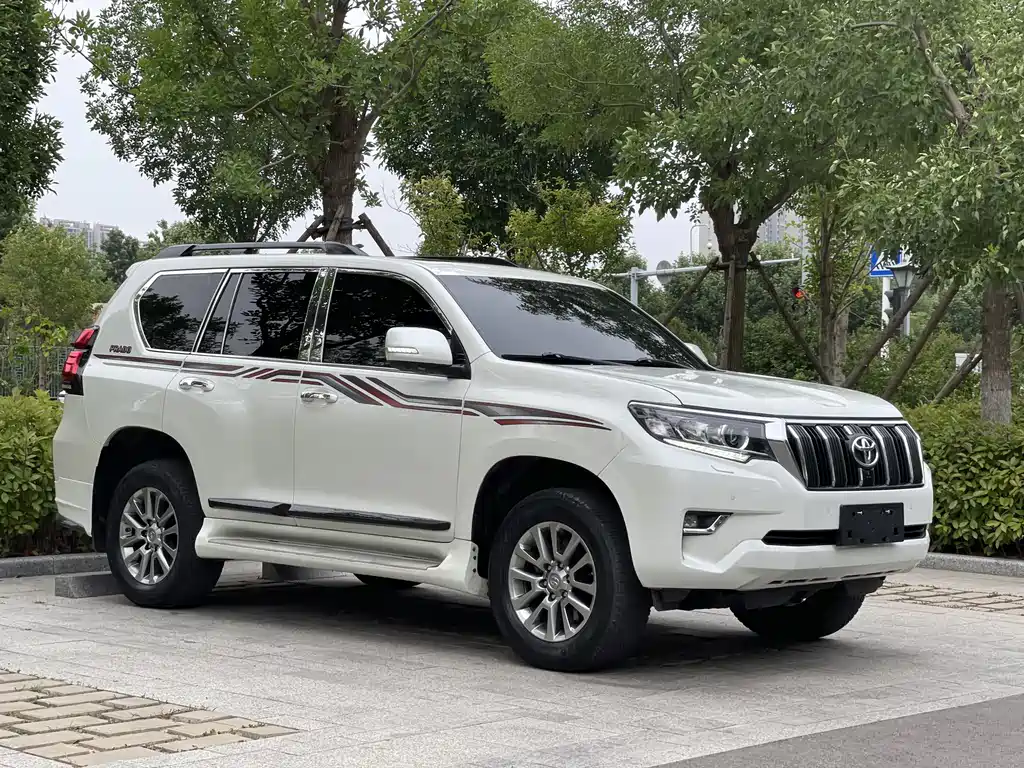Toyota Prado 2019 — фото 3