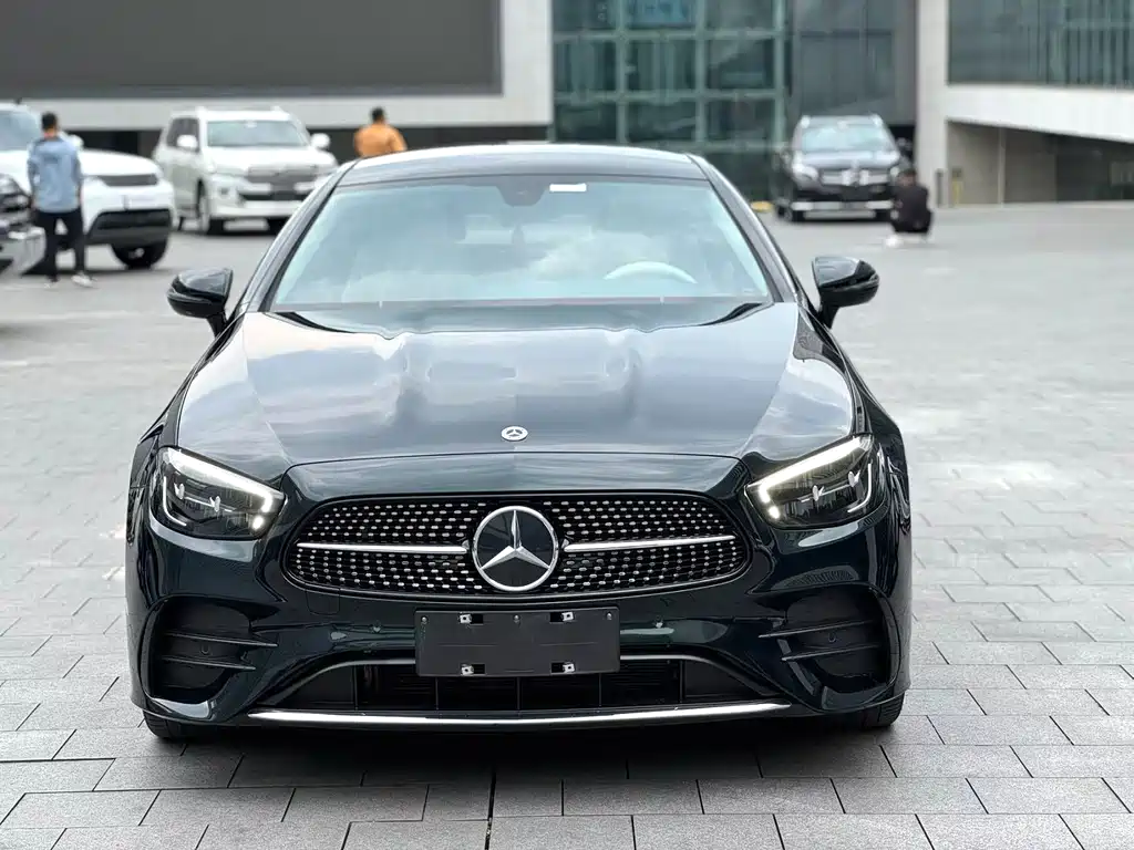 Mercedes-Benz E-Class 2023