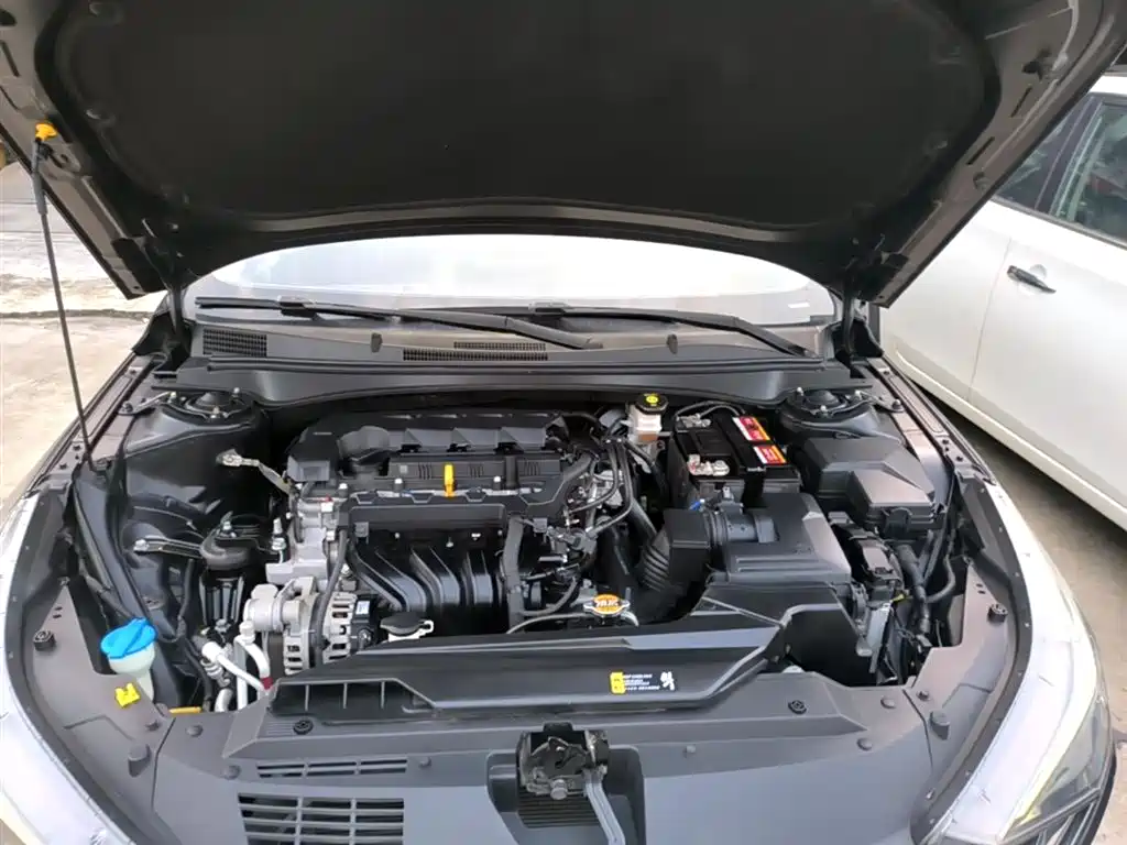 Hyundai Elantra 2021 — фото 20