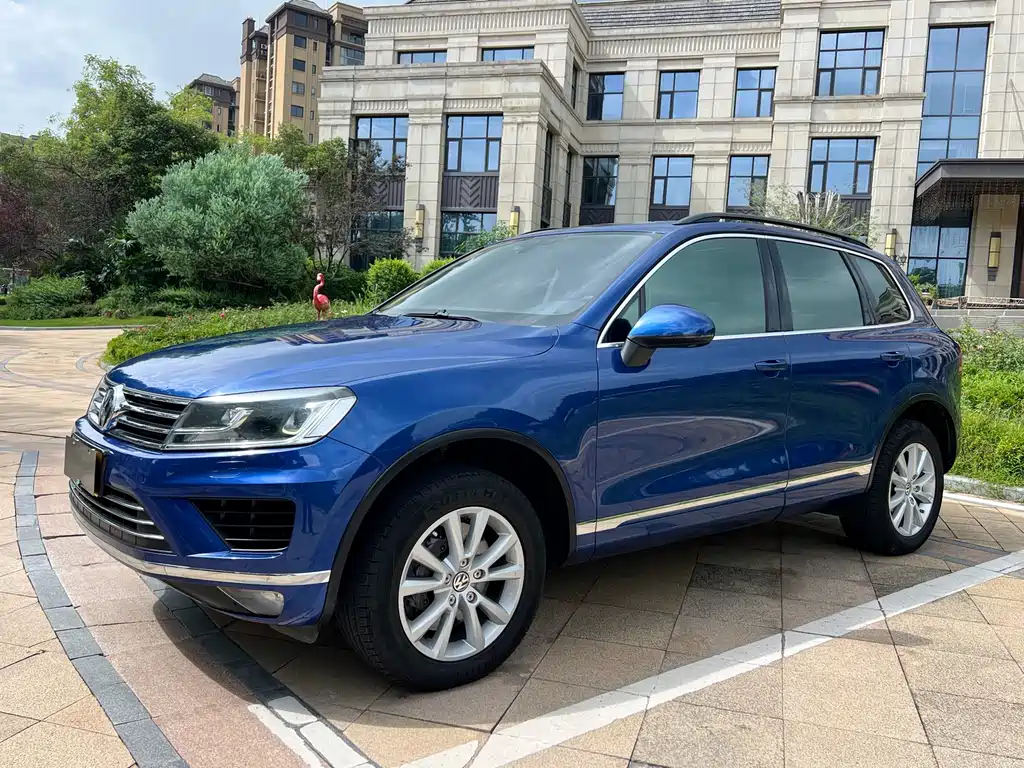 Volkswagen Touareg 2017 — фото 2