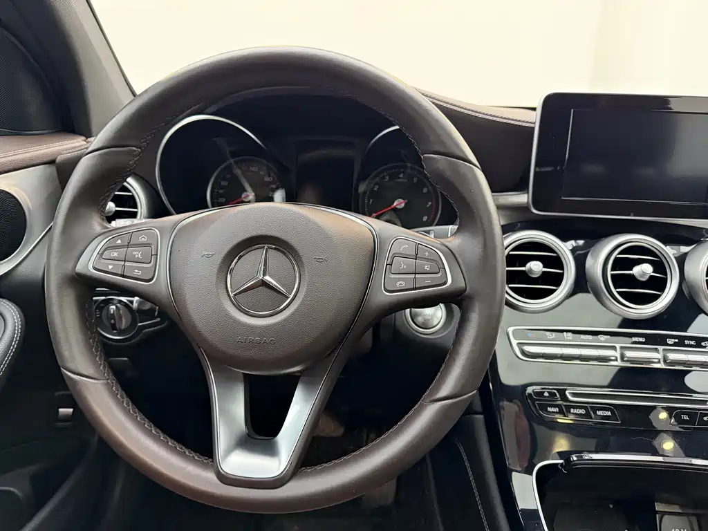 Mercedes-Benz GLC 2019 — фото 9