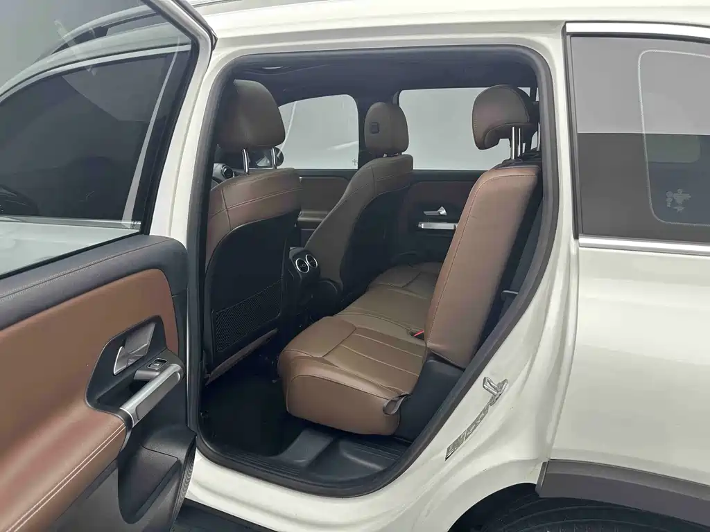 Mercedes-Benz GLB 2021 — фото 12
