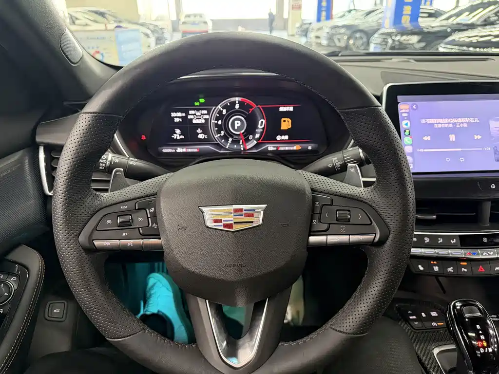 Cadillac CT5 2023 — фото 12