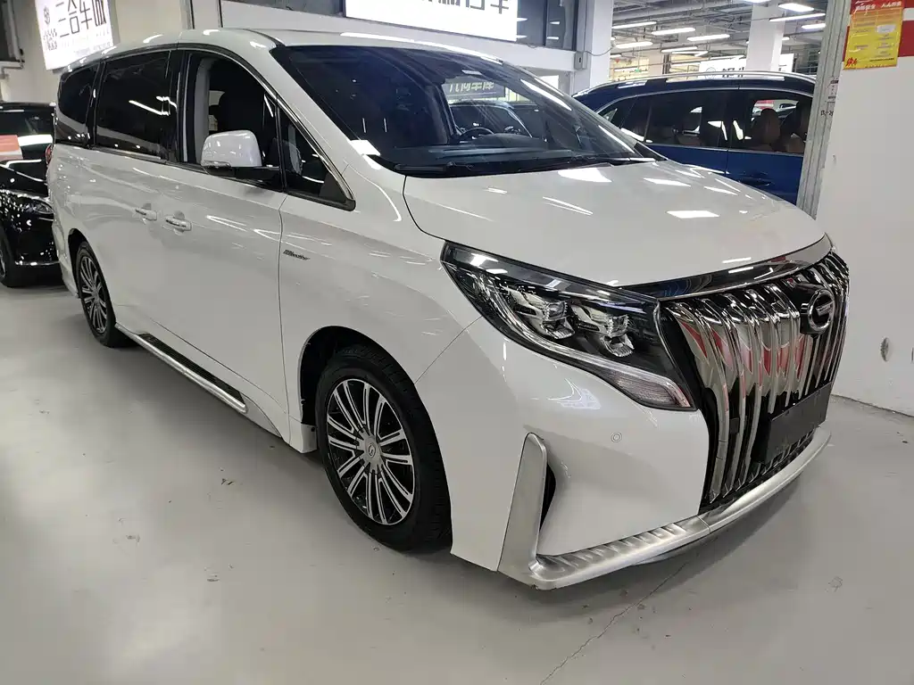 GAC Motor Trumpchi M8 2022 — фото 3
