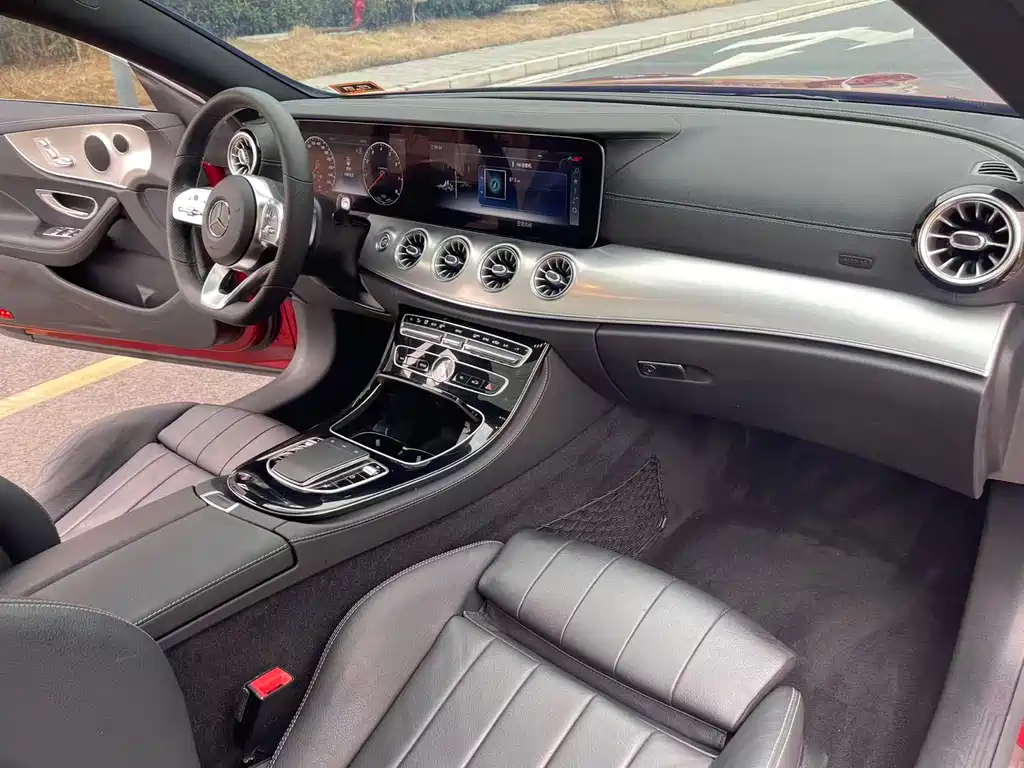 Mercedes-Benz E-Class 2020 — фото 13
