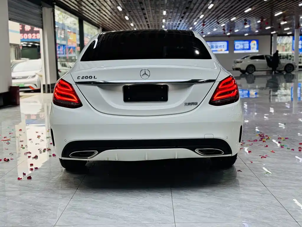 Mercedes-Benz C-Class 2018 — фото 18