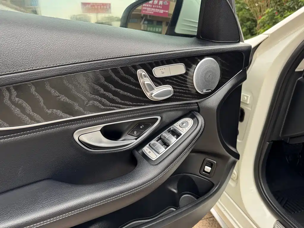 Mercedes-Benz C-Class 2016 — фото 15