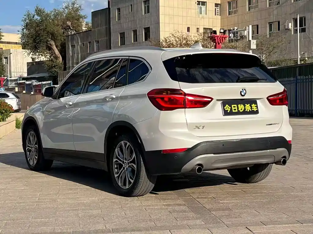 BMW X1 2019 — фото 9