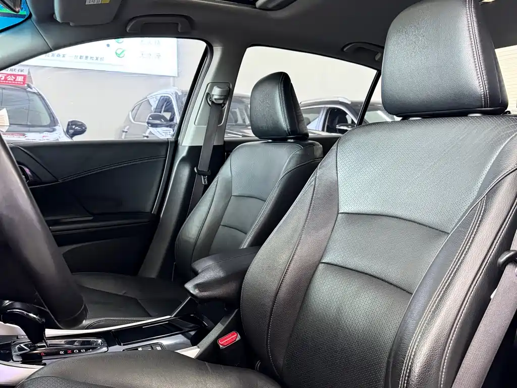 Honda Accord 2018 — фото 14