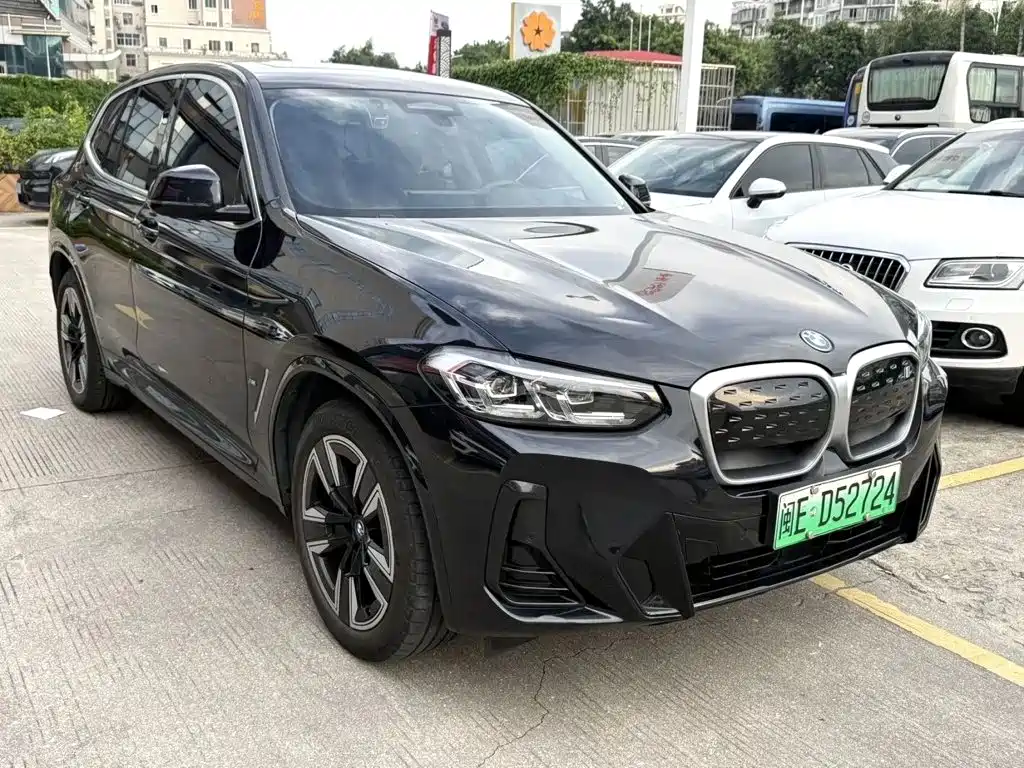 BMW iX3 2024 — фото 3