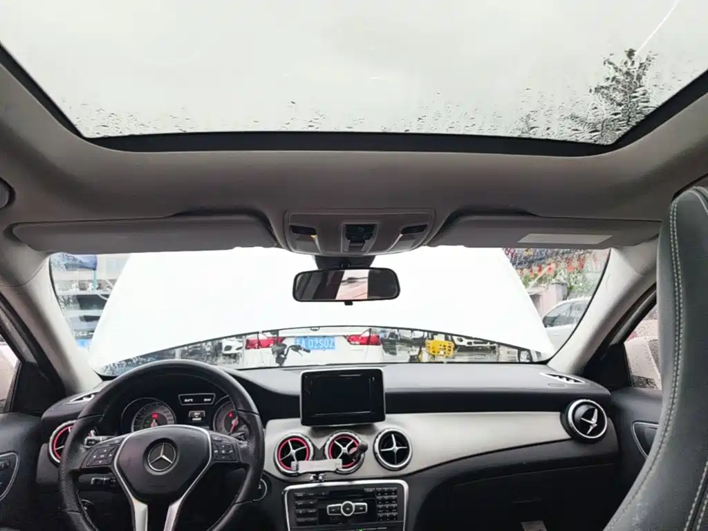 Mercedes-Benz GLA 2015 — фото 18