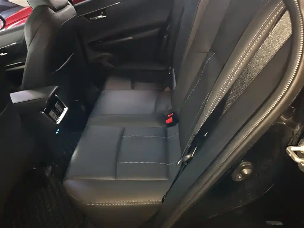 Toyota Harrier 2022 — фото 13