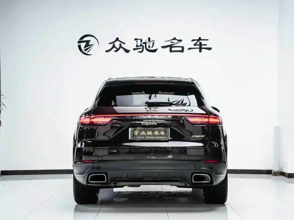 Porsche Cayenne Hybrid 2019 — фото 11