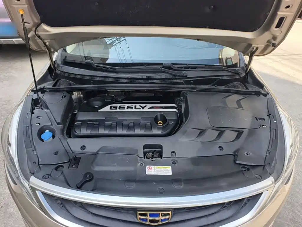 Geely Emgrand GS 2017 — фото 20