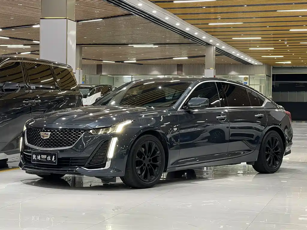Cadillac CT5 2021 — фото 1