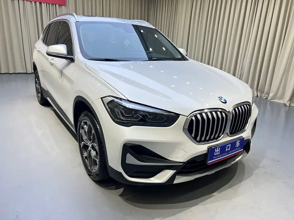 BMW X1 2022 — фото 3