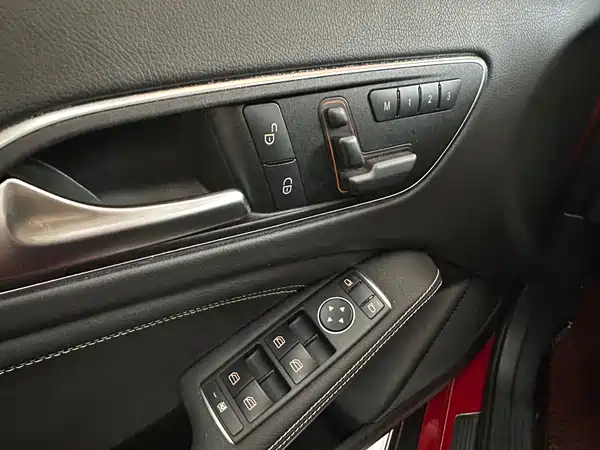 Mercedes-Benz GLA 2016