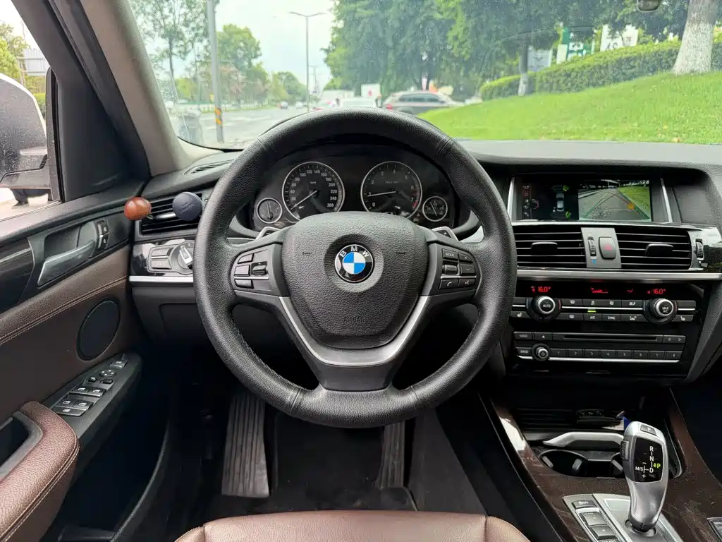 BMW X4 2017 — фото 14