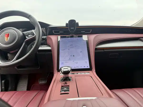 Hongqi H5 2022