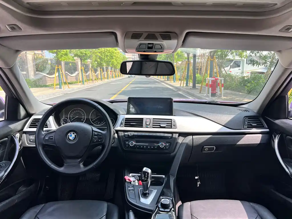 BMW 3 Series 2013 — фото 11
