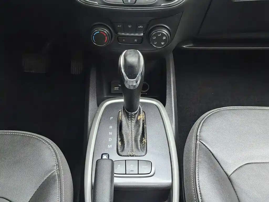 Chevrolet Lefeng RV 2016 — фото 13