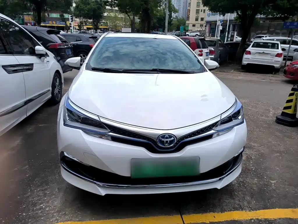 Toyota Corolla Dual Engine E+ 2022 — фото 3