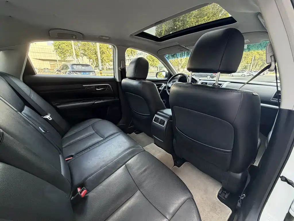 Nissan Teana 2015 — фото 11