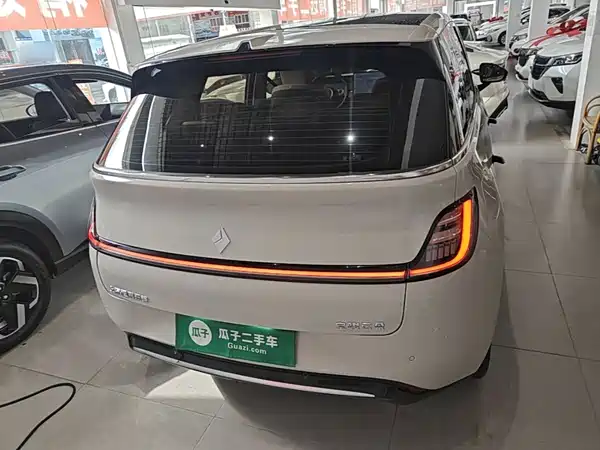 Baojun Yunduo 2024