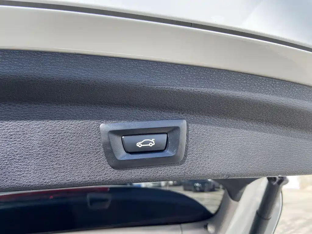 BMW X2 2022 — фото 14