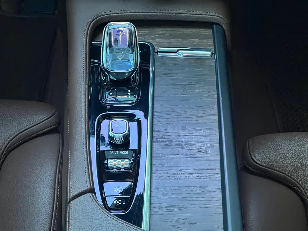 Volvo S90 2021 — фото 18