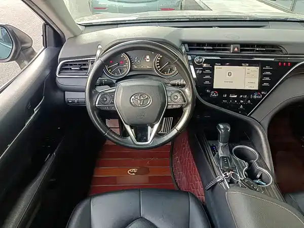Toyota Camry 2018
