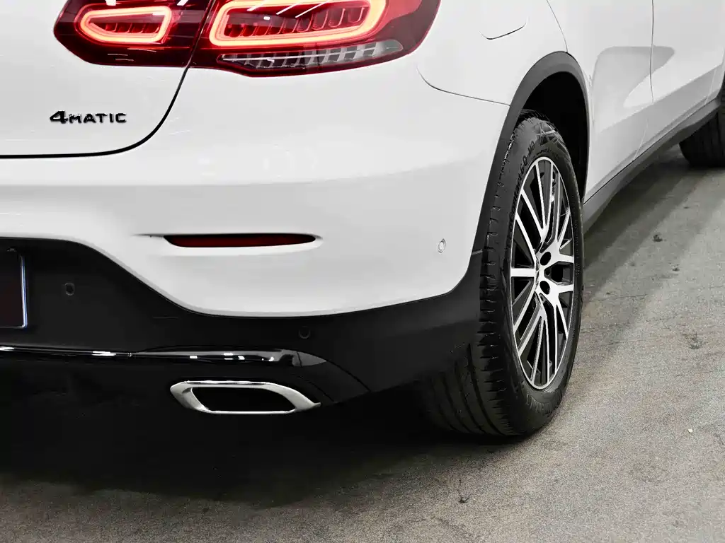 Mercedes-Benz GLC Coupe 2022 — фото 13