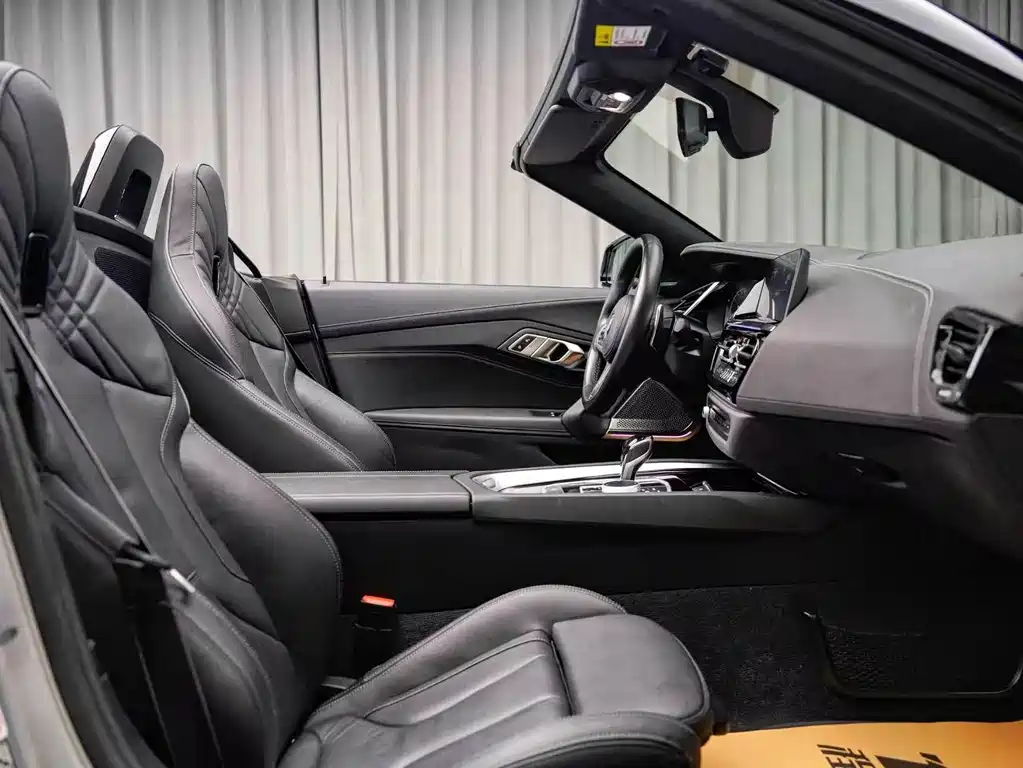 BMW Z4 2023 — фото 13