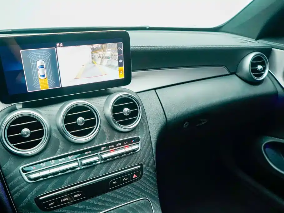 Mercedes-Benz C-Class 2021