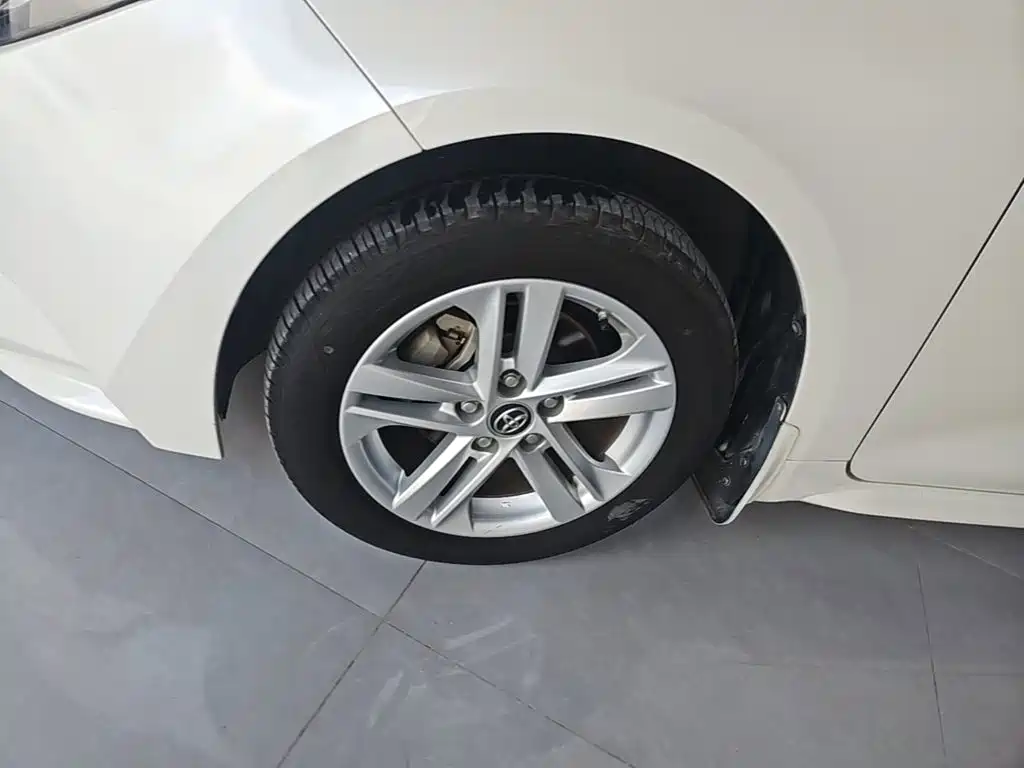 Toyota Levin 2019 — фото 23