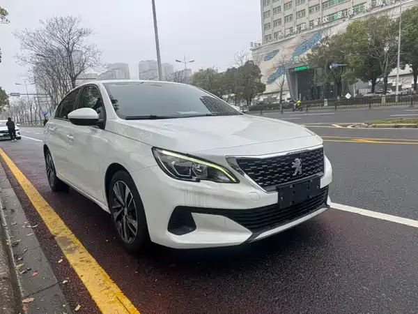Peugeot 408 2020