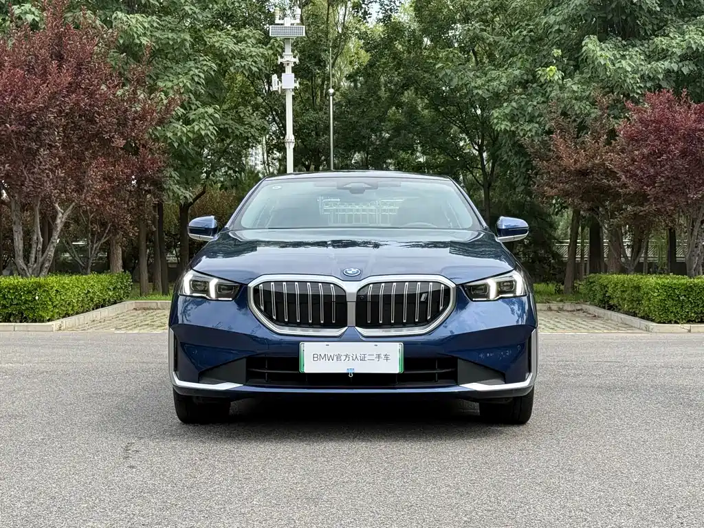 BMW i5 2024 — фото 2