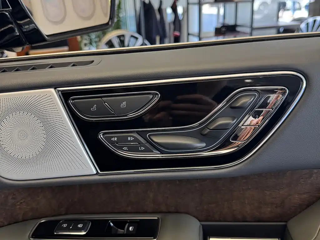 Lincoln Navigator 2026 — фото 10