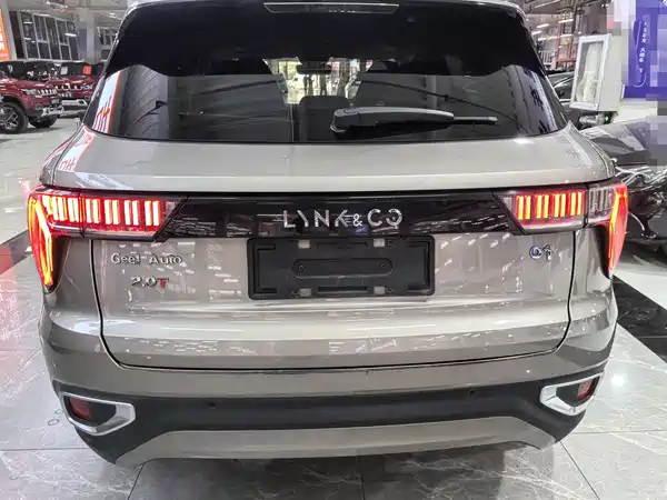 Lynk & Co 01 2019