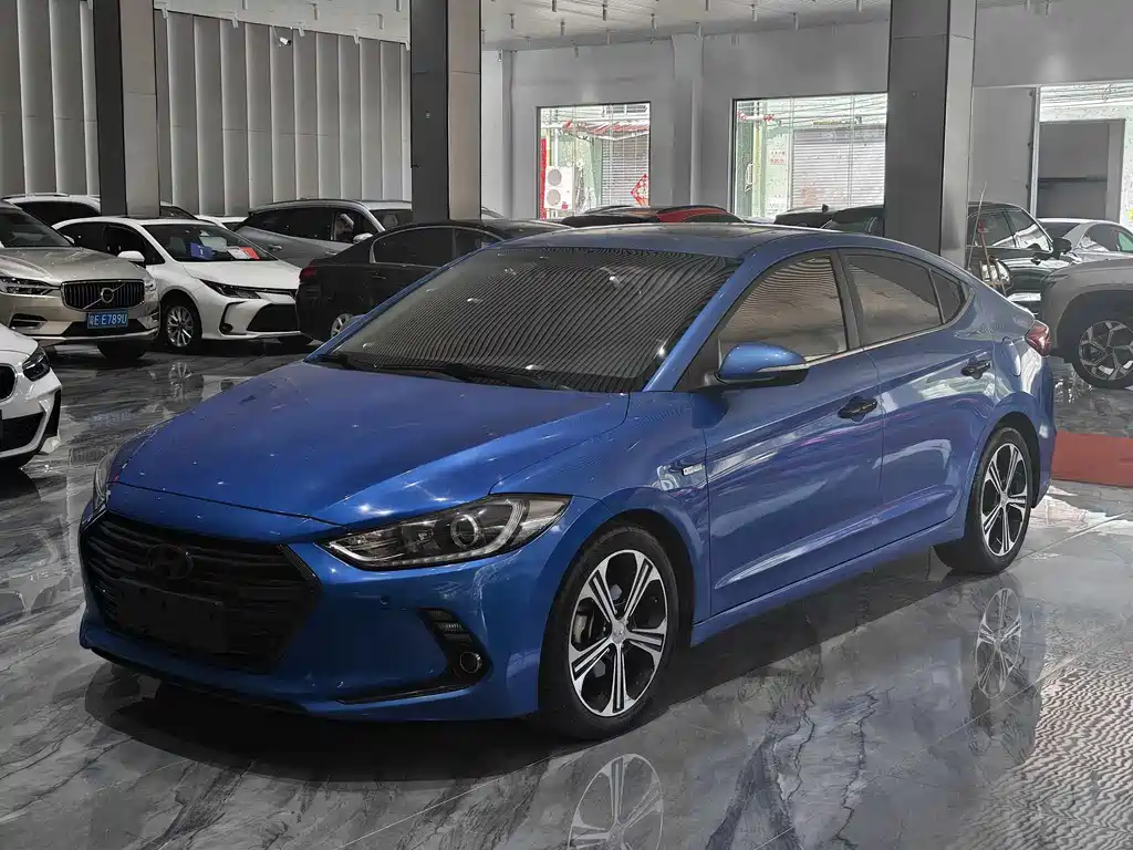Hyundai Elantra 2017 — фото 2