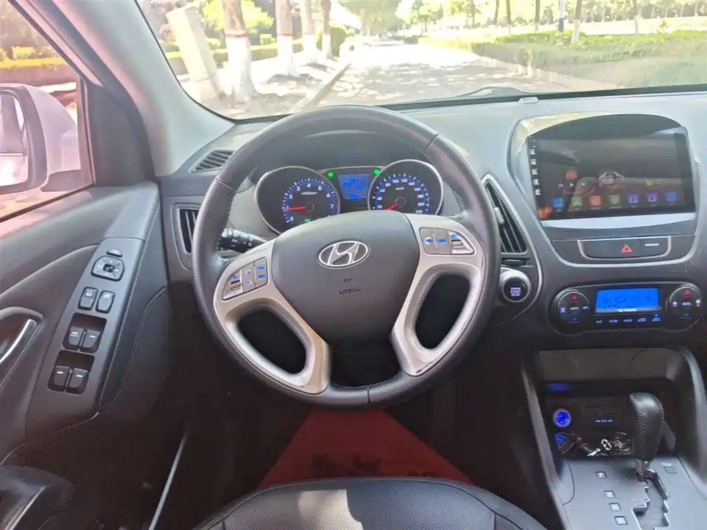 Hyundai ix35 2017 — фото 11