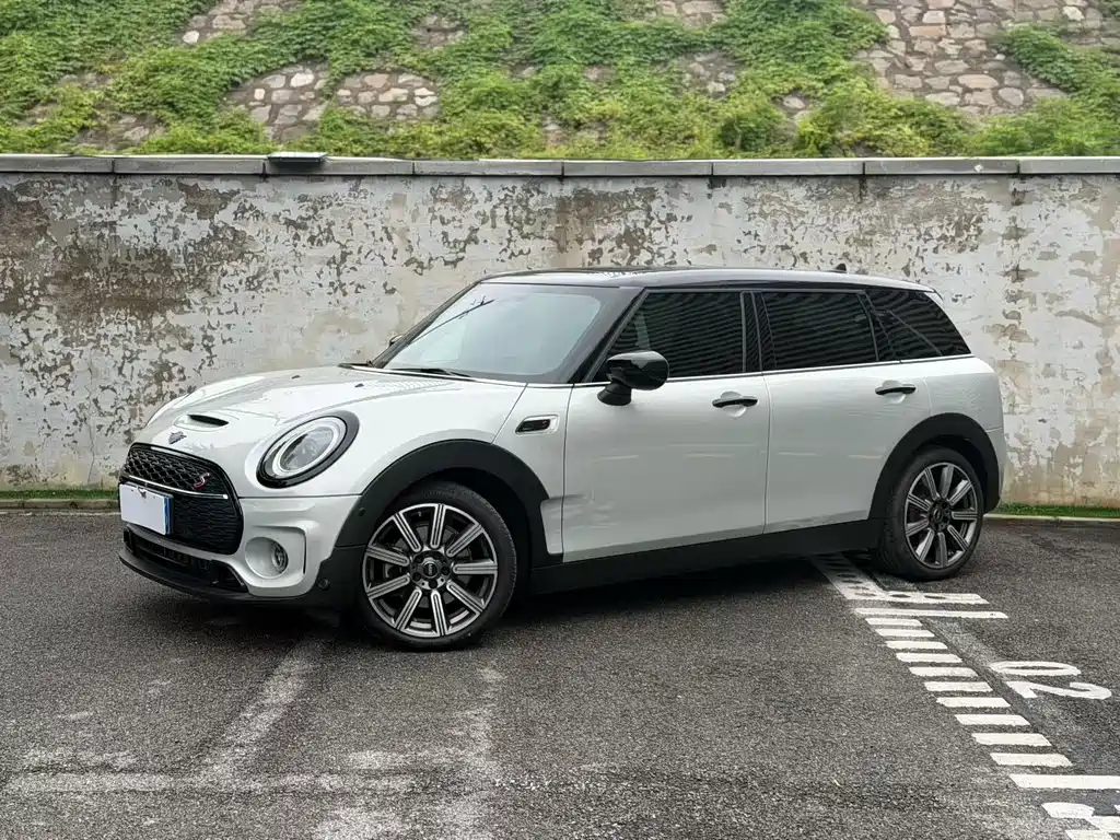 MINI Clubman 2022