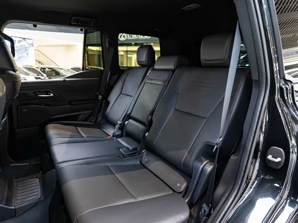 Lexus GX 2025 — фото 12
