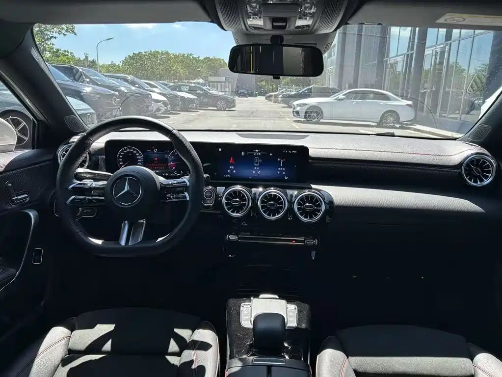 Mercedes-Benz A-Class 2023 — фото 16