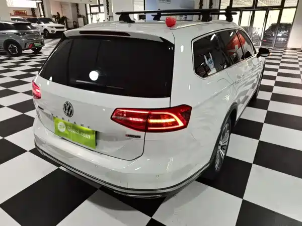 Volkswagen Viloran 2017
